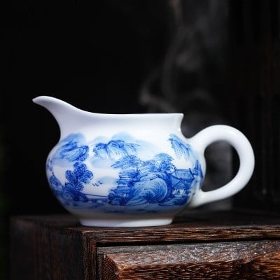 Ceșcă porțelan albastru-alb, pictată manual, Jingdezhen, cu peisaj, pentru set de ceai Kung Fu