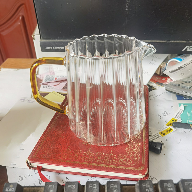 Set de ceai din sticlă rezistentă la căldură pentru uz casnic — ceai îngroșat cu filtru de turnare și ceașcă mare de servire