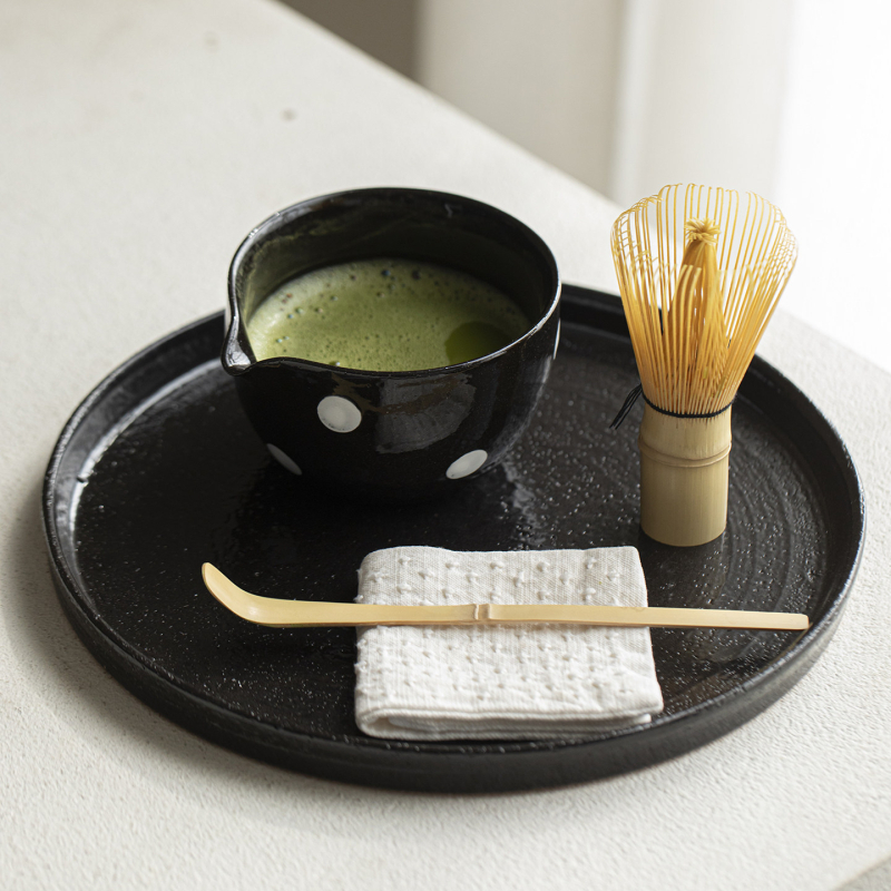 Set japonez pentru matcha: bol pentru matcha cu tel din bambus, bol de împărțire și accesorii pentru ceremonia ceaiului
