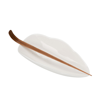 Accesorii pentru ceremonia ceaiului din porțelan alb: linguriță de ceai, lingură, instrument de degustare, finisaj ceramic monocrom
