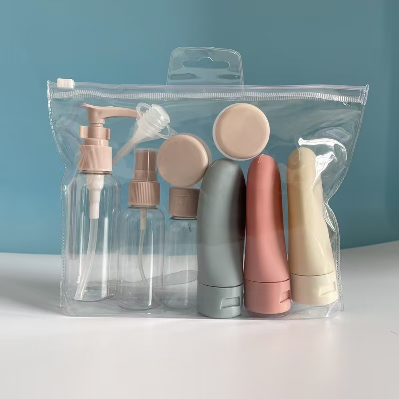 11-dijelni putni set ponovno napunljivih bočica za šampon, gel za tuširanje, losion i sprej