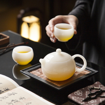 Set Gongfu de ceai din ceramică, cu un ceainic și două cești – set mic cadou