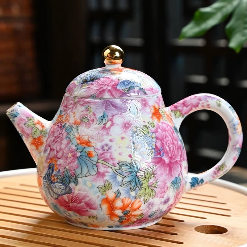Ceainic din porțelan emailat în nuanțe pastel cu motiv floral – set Gongfu premium pentru uz casnic, cu cești