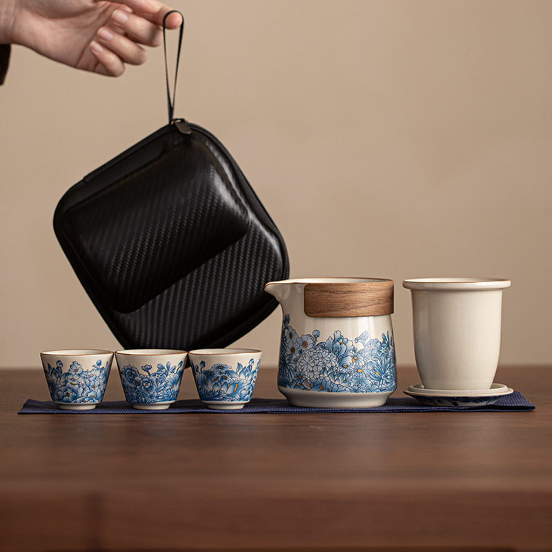 Set ceai de voiaj bej Ru Kiln: o oală, trei cești, infuzor de ceai portabil pentru exterior cu filtru, geantă de călătorie.