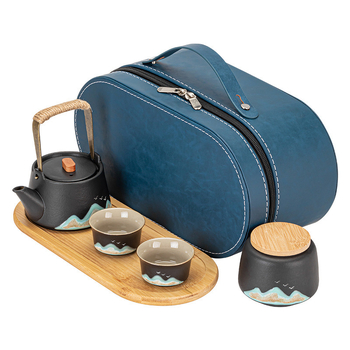 Set portabil de ceai ceramic pentru călătorii — un ceainic și două cești