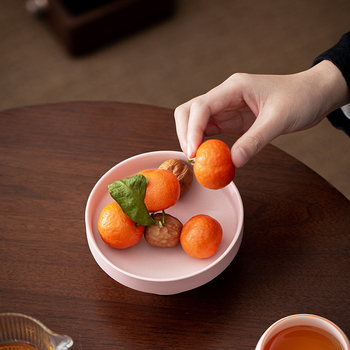 Farfurie din porțelan, stil chinezesc, cu picior înalt pentru fructe, farfurie pentru deserturi și gustări de ceai, rotundă, stil nou chinezesc, pentru uz casnic