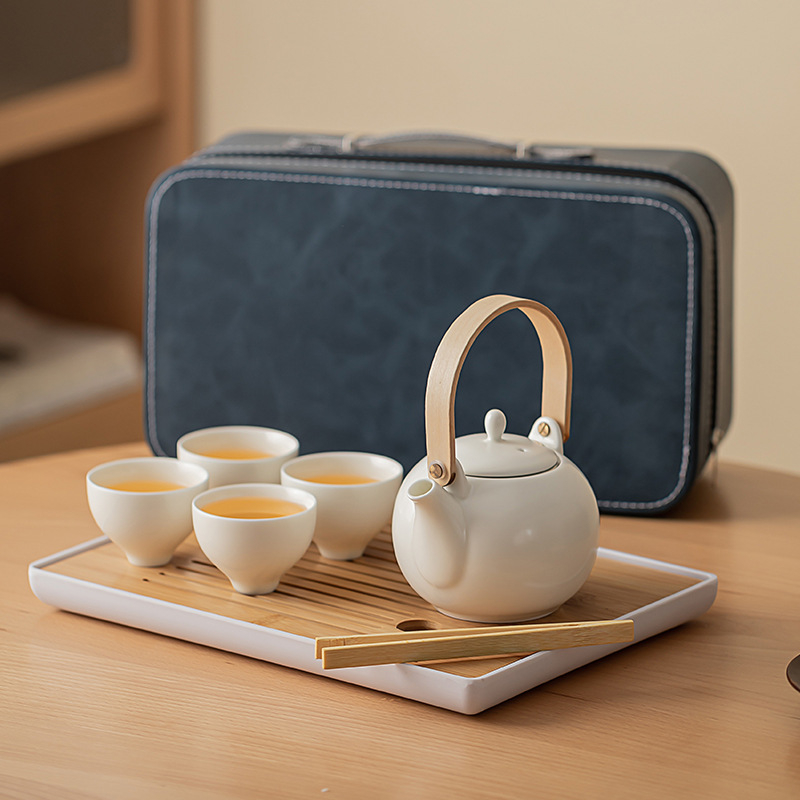 Set ceramic de ceai cu ceainic și ceașcă în cutie cadou, porțelan alb, stil modern minimalist