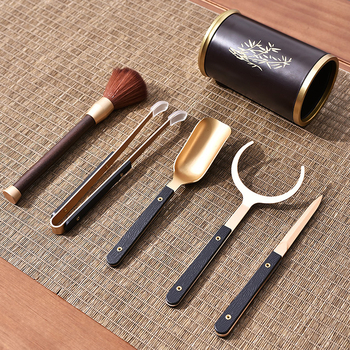 Set Gongfu pentru ceremonia ceaiului, Şase Domni, cu design din lemn dublu electric, include clips pentru ceai, ceașcă cu furculiță, stilou de întreținere a ceainicului, cuțit Pu'er și pachet de accesorii
