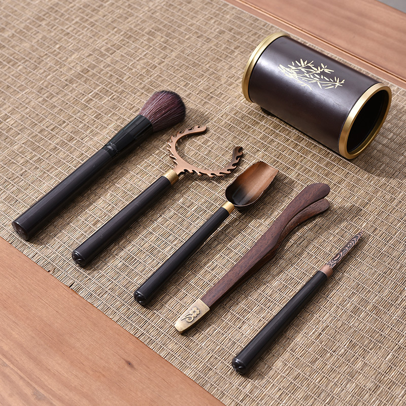 Set Gongfu pentru ceremonia ceaiului, Şase Domni, cu design din lemn dublu electric, include clips pentru ceai, ceașcă cu furculiță, stilou de întreținere a ceainicului, cuțit Pu'er și pachet de accesorii