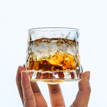 Pahar din sticlă pentru whisky, vin și bere – stil modern minimalist, capacitate 201–300 ml, cutie cadou