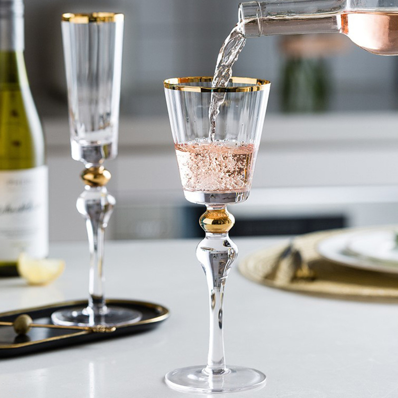 Pahar de șampanie din cristal, lucrat manual, margine cu mărgele aurii, stil ceremonial, 201–300 ml