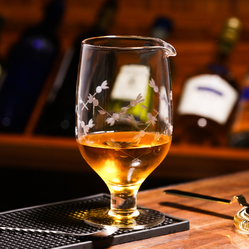 Pahar înalt din cristal, stil japonez, pentru amestecarea cocktailurilor