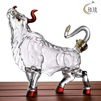 Decantor în formă de boul, cu design al celor douăsprezece zodii, din sticlă borosilikat de înaltă calitate, capacitate 501–600 ml