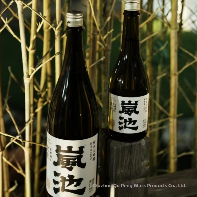 Dassai japonská fľaša na sake, sklenená fľaša s plastovou zátkou a hliníkovým uzáverom, 720 ml a 1,8 l, priehľadná