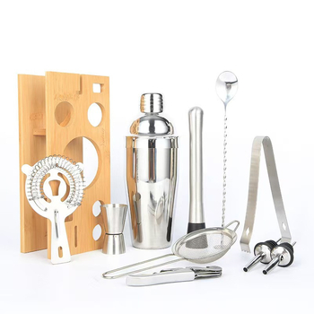 Set de 11 piese din oțel inoxidabil pentru shaker de cocktail cu bază din bambus