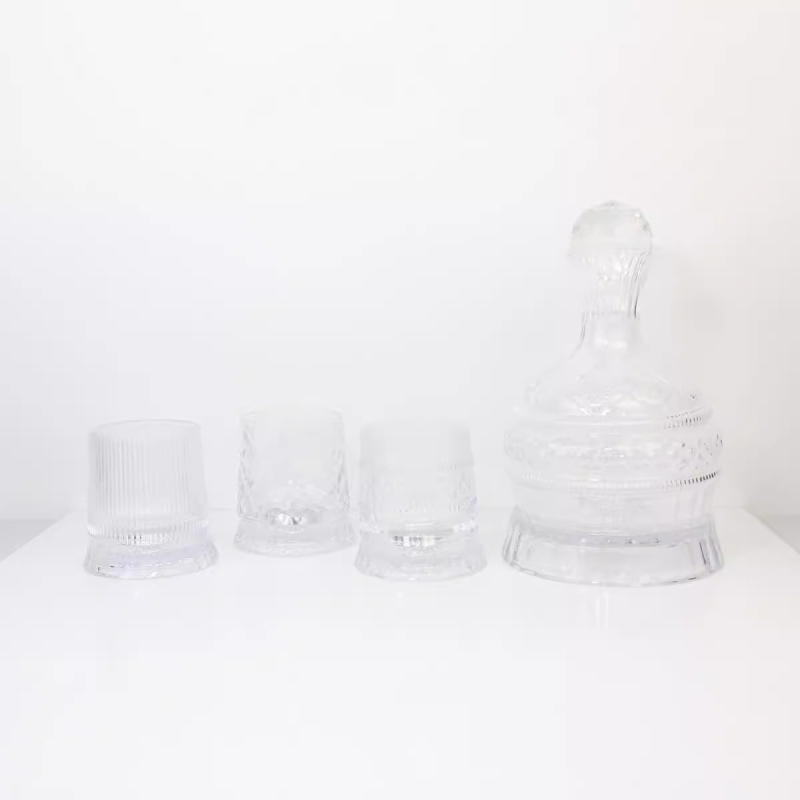 Set de decantator din cristal Star Diamond, rotativ, cu pahare pentru băuturi spirtoase