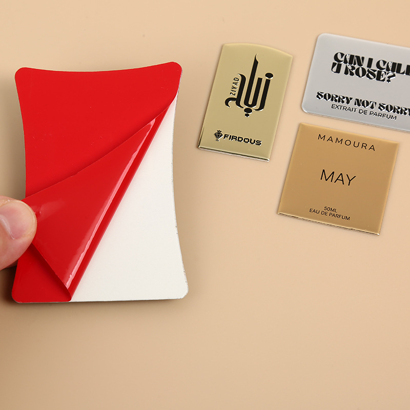 Semne metalice personalizate din aliaj de aluminiu, etichete pentru parfum, sticle de cosmetică curbate, etichete bronz vintage cu logo