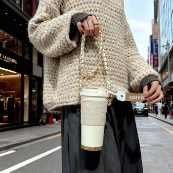 Manșon din piele pentru cănile de cafea și ceai cu lapte, elegant și versatil, mâini libere, purtat diagonal pe corp