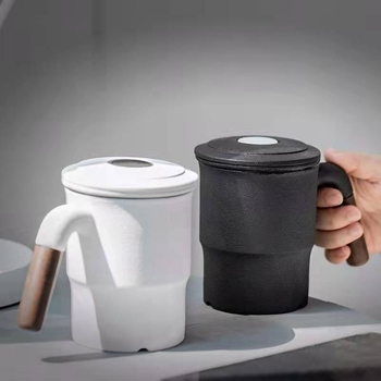 Ceașă ceramică pentru ceai cu filtru și separator, cană neagră cu capac, finisaj mat, gravură posibilă
