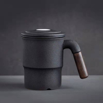 Ceașă ceramică pentru ceai cu filtru și separator, cană neagră cu capac, finisaj mat, gravură posibilă