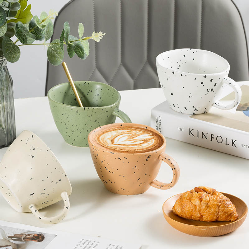 Cană ceramică în stil coreean, cu design de stropi de cerneală și puncte, pentru cafea și mic dejun
