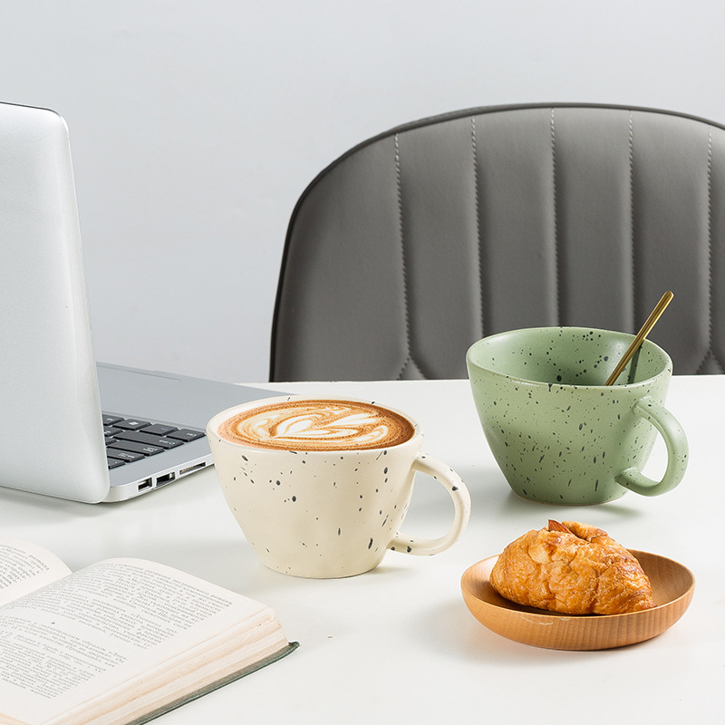 Cană ceramică în stil coreean, cu design de stropi de cerneală și puncte, pentru cafea și mic dejun