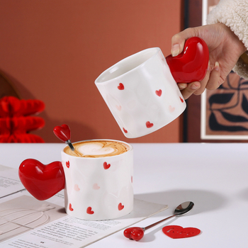 Set de două căni ceramice cu inimă 3D – cadou de Ziua Îndrăgostiților, pentru cafea, mic dejun sau lapte