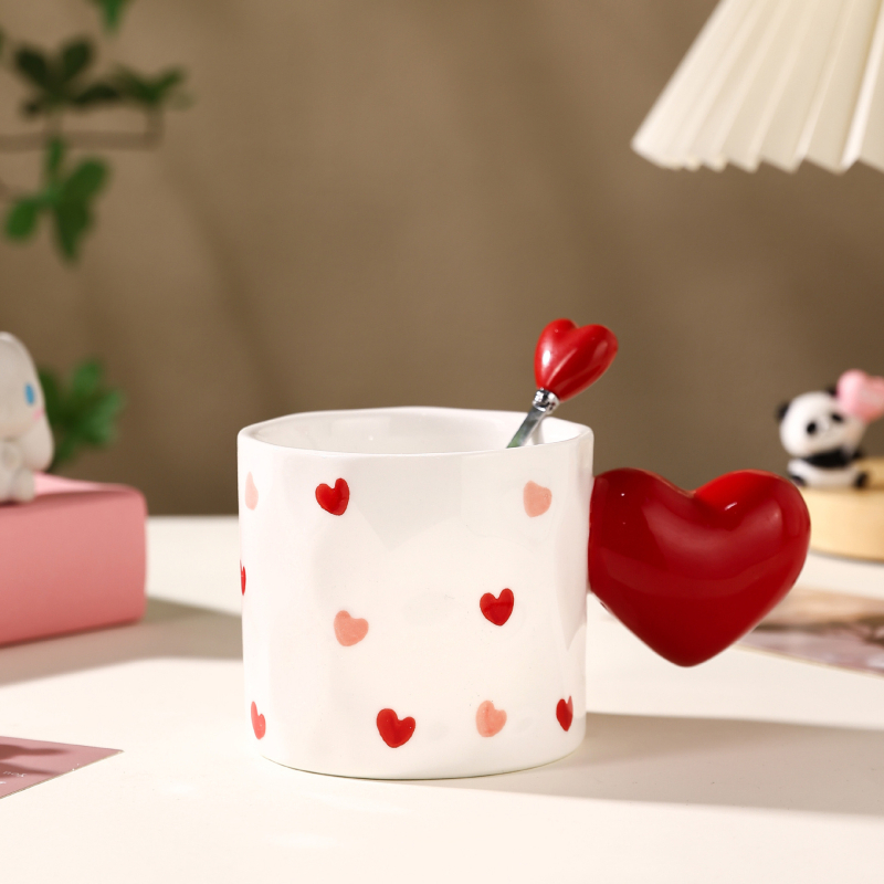 Set de două căni ceramice cu inimă 3D – cadou de Ziua Îndrăgostiților, pentru cafea, mic dejun sau lapte