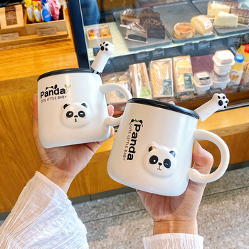 Cană Panda din ceramică cu capac și linguriță – pentru cupluri și copii, acasă și la birou