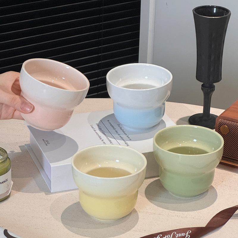 Ceașă ceramică în stil INS, cu design gradient în formă de inimă, cu mâner, pentru latte art, cafea, desert și înghețată