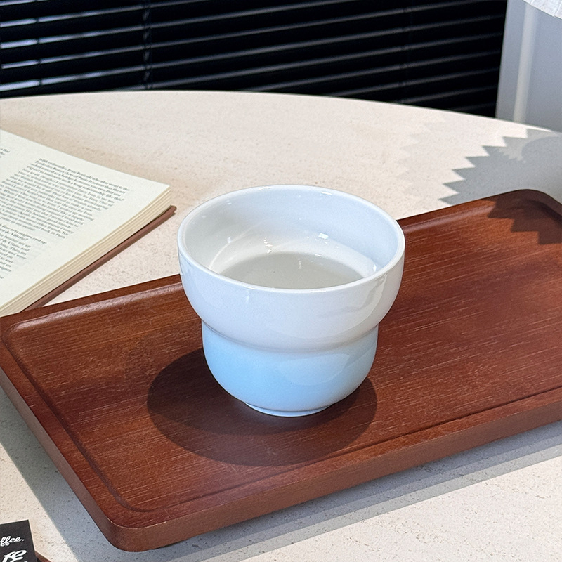 Ceașă ceramică în stil INS, cu design gradient în formă de inimă, cu mâner, pentru latte art, cafea, desert și înghețată