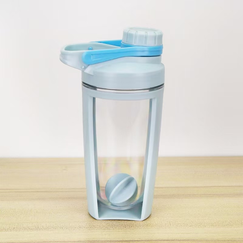 Cupă shaker sport din plastic, portabilă, 650 ml, cu șnur de purtare