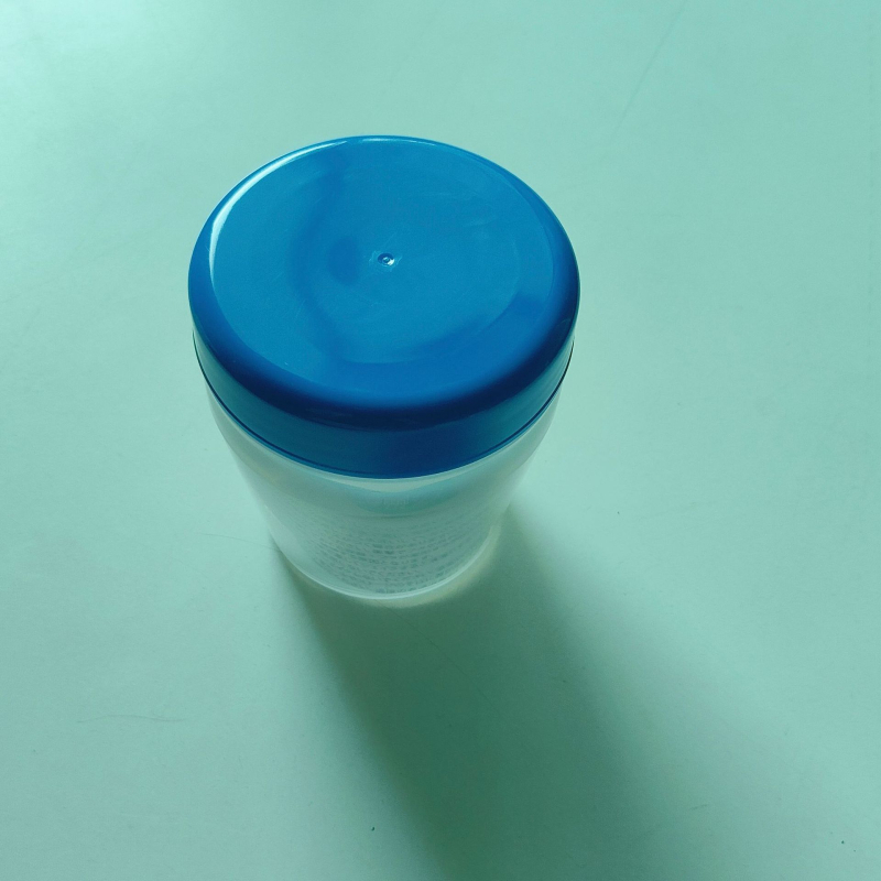 Pahar simplu, rezistent la cădere, cu capac, din plastic, mică capacitate, portabil, cu funcție de amestecare