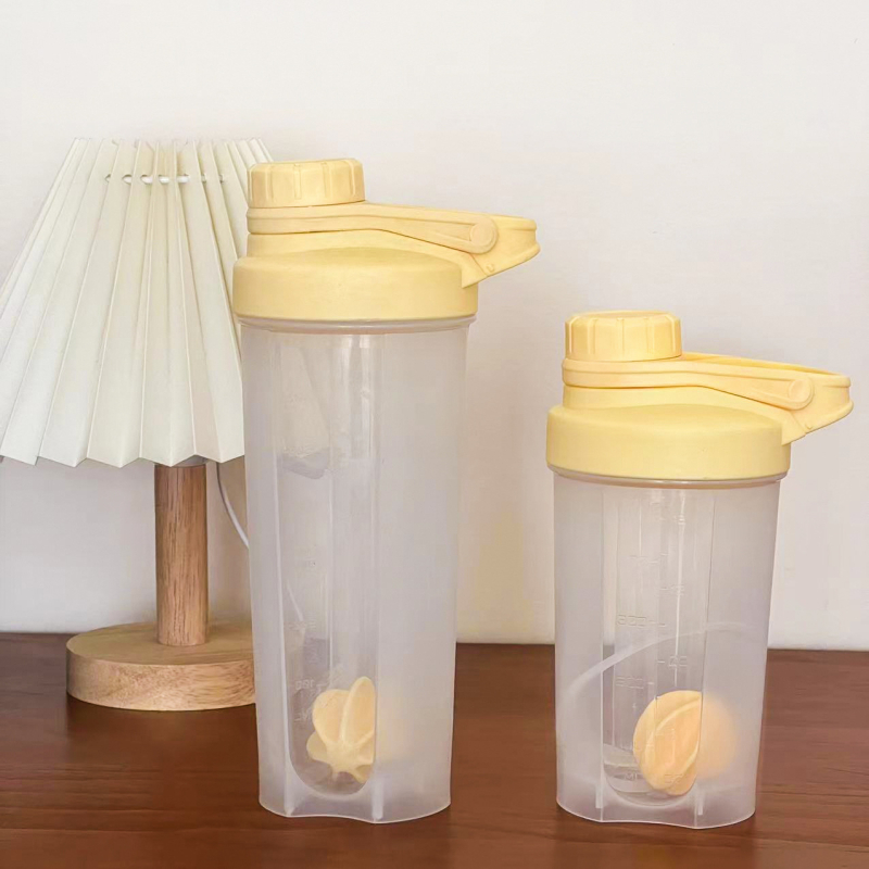 Cană albă pentru shake de proteine cu mixer enzimatic, recipient pentru fitness cu scară de măsurare, din plastic PP, cu bilă de amestecare