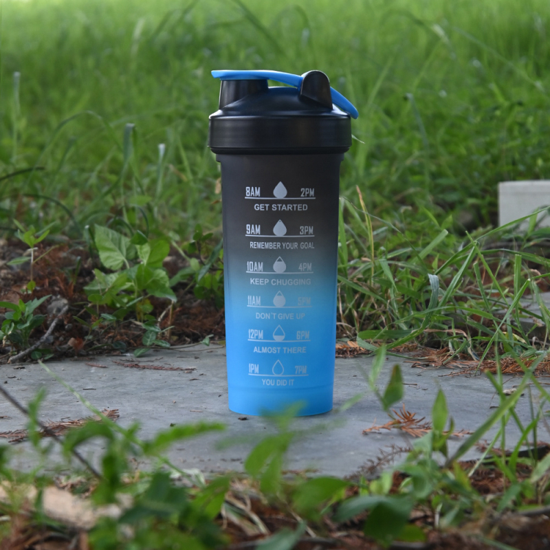Shaker din plastic de 600 ml cu gradient mat, PP, capacitate mare pentru fitness, portabil pentru sport