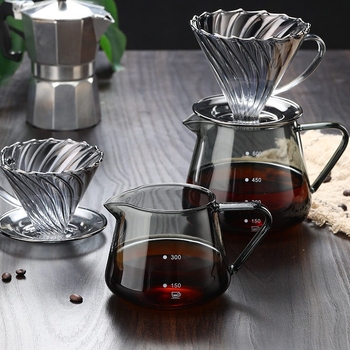 Pour-over kávéfőző boroszilikát üvegből, háromszög alakú fogantyúval