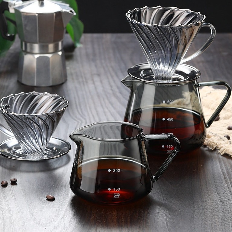 Pour-over kávéfőző boroszilikát üvegből, háromszög alakú fogantyúval