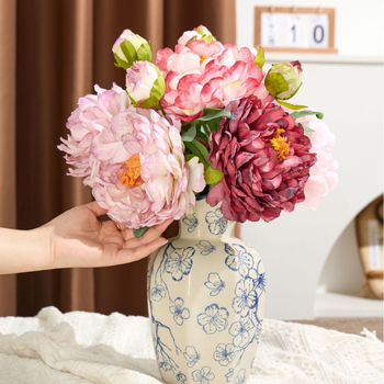 Floare de bujor din mătase artificială, stil pictură în ulei vintage cu margine arsă, decor interior și recuzită fotografică