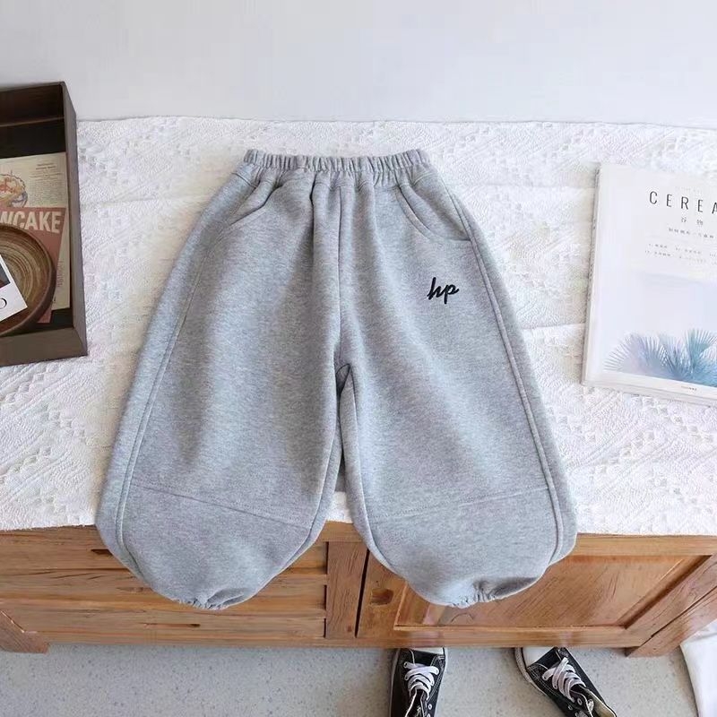 Dječje pamukaste trenirke, minimalistički stil, unisex, za proljeće i jesen
