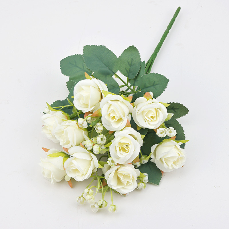 Buchet de trandafiri de mătase, ținut în mână, pentru nunți și decor de casă