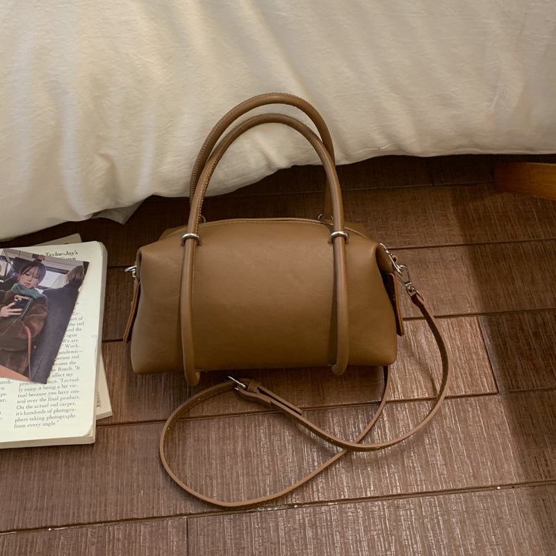 Ženska torba u korejskom stilu, minimalistička 2026, crossbody, proljetna moda, svestrana torba za rameno