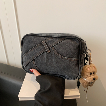 Ženska denim torbica preko ramena, jednobojna, elegantna, mala veličina, sa zatvaračem