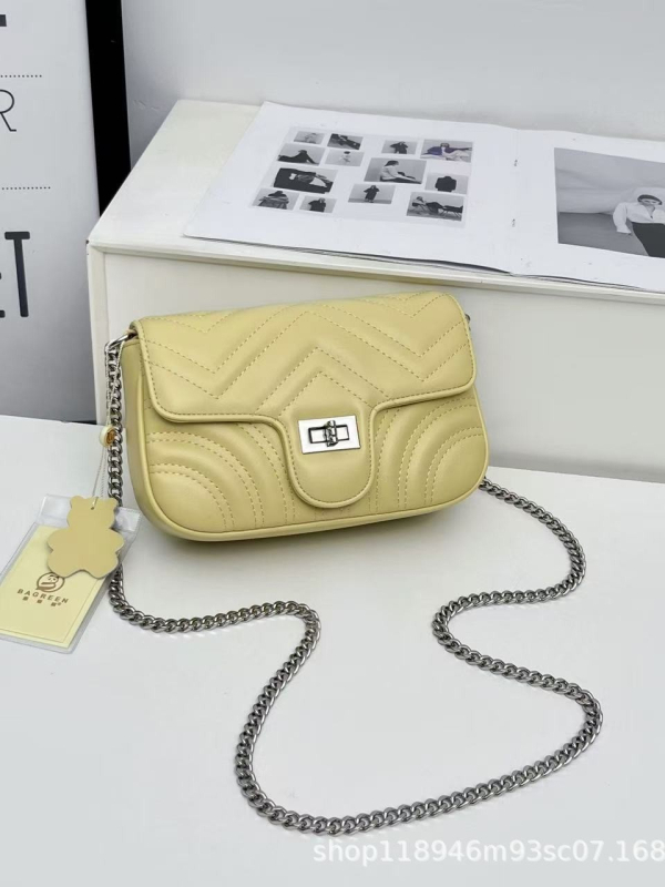 Kožna crossbody torbica s teksturom, gradski jednostavan stil, mali kvadratni oblik, svakodnevna upotreba