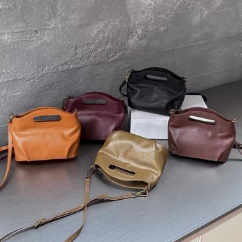 Ženska mala kvadratna crossbody torbica od prave kože s biljnim taninomom, 2025 novi retro stil