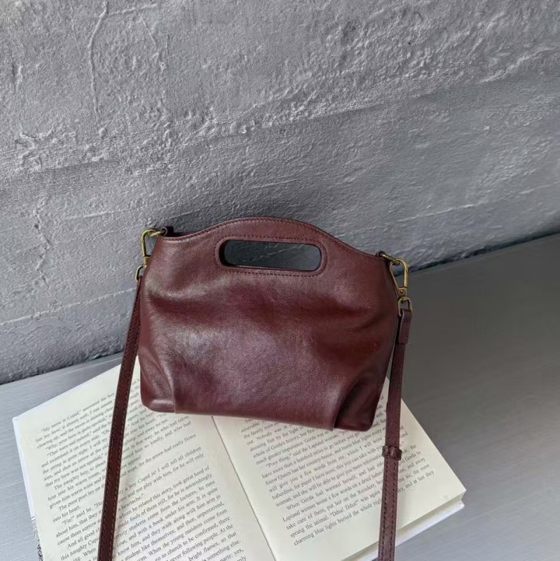Ženska mala kvadratna crossbody torbica od prave kože s biljnim taninomom, 2025 novi retro stil