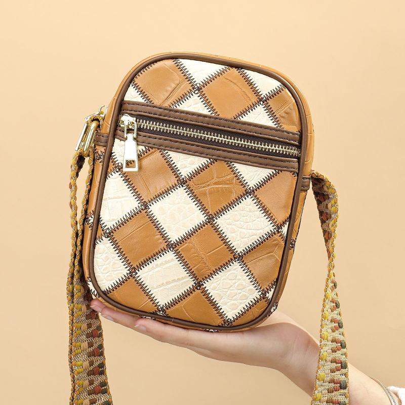 Ženska mini crossbody torbica – kompaktni kvadratni dizajn, prirodna koža, ljeto 2023