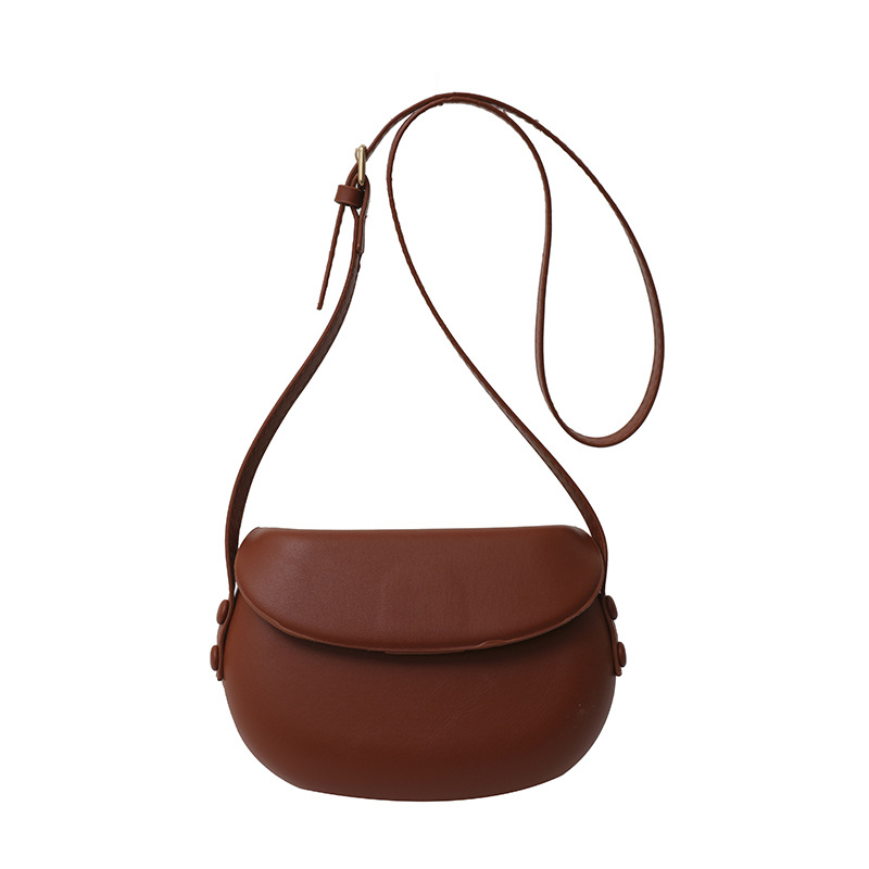 Ženska torbica za rame i crossbody u stilu sedla, minimalistički dizajn, ljeto 2024