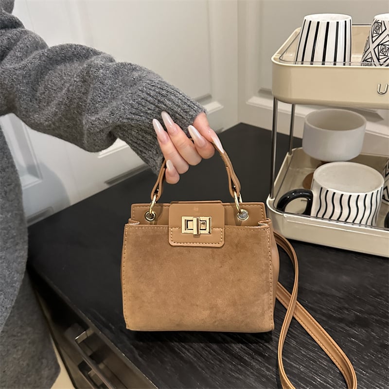 Stilna ženska crossbody torba s jednom naramenicom, mat završetak, retro kopča, svakodnevna torba, model 2025