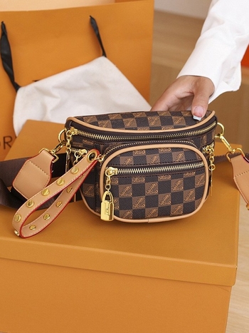 Ženska PU torbica za crossbody s trakicom, srednje veličine, jednostavan retro stil, više pretinaca sa zatvaračem