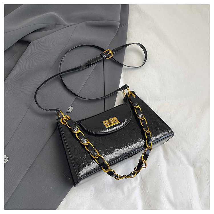 Ženska mini kvadratna torbica s lancem, korejski stil, proljeće 2026, crossbody torba s blagim luksuzom